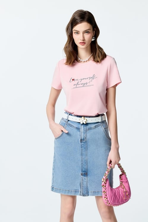 Front Slogan Basic Tee,,Front Slogan Basic Tee,T-shirts,Tops,Embroidered,Season (SS) Look,White tops,T-shirts,Tops,Embroidered,Season (SS) Look,White tops