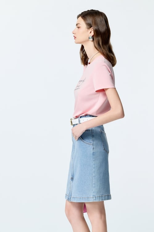 Front Slogan Basic Tee,,Front Slogan Basic Tee,T-shirts,Tops,Embroidered,Season (SS) Look,White tops,T-shirts,Tops,Embroidered,Season (SS) Look,White tops