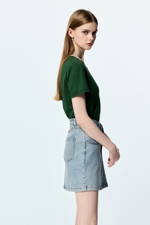 V-neck Contrast Stitch Detail Tee,T-shirts