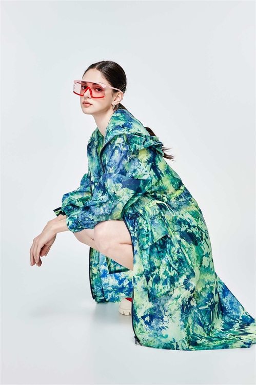Fresh Leaf Green Tie-Dye Printed Jacket,Trench coats