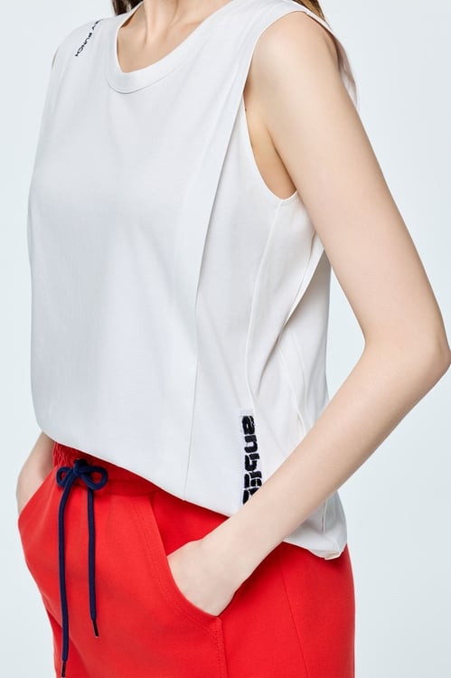 White Performance Fabric Vest,COZY PUNCH