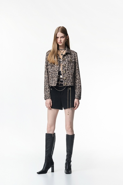 Patch Pockets Black Shorts