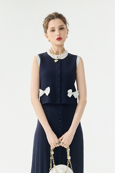 Contrast Bow Detail Knit Vest