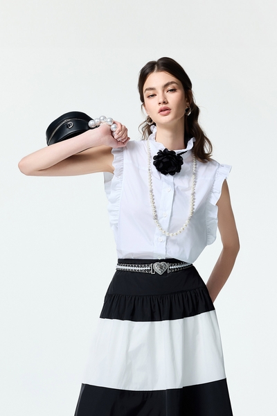 Ruffle Vest With Detachable Rose Brooch