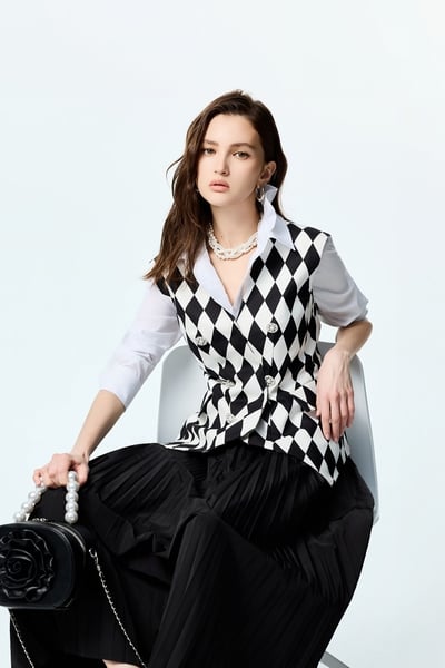 Black White Diamond Print Fitted Vest