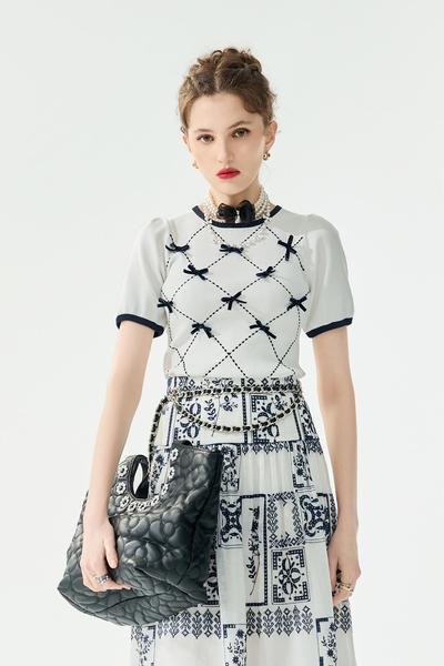 Contrast Navy Bow Detail Knit Top