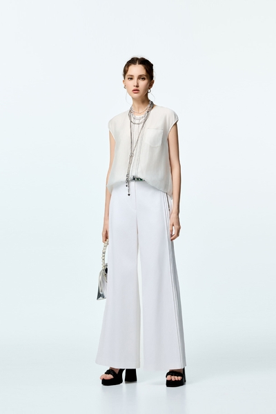 Contrast Stitching Detail Top