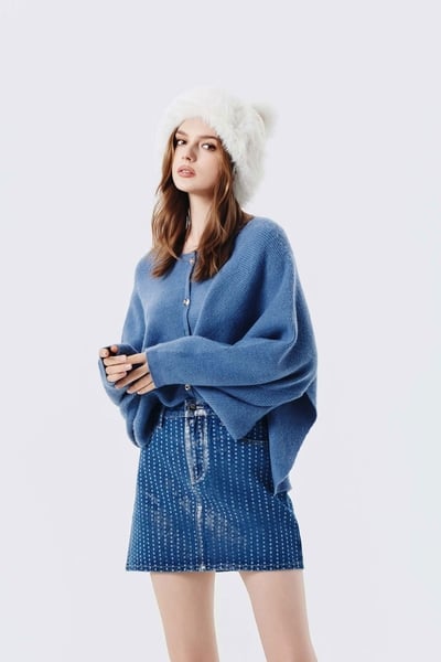 V-neck Batwing Sleeve Knit Top