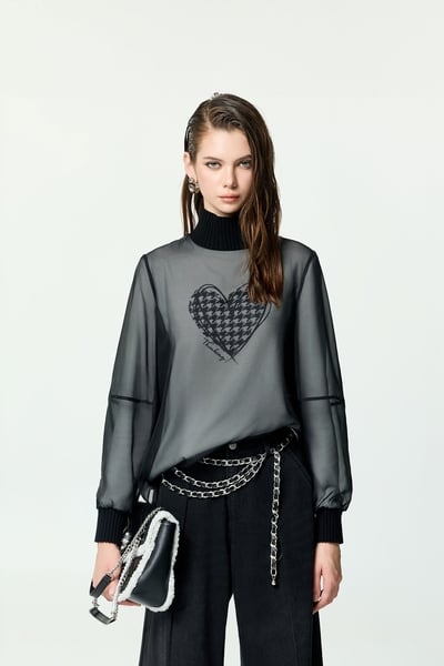 Heart Motif Print Turtleneck Top