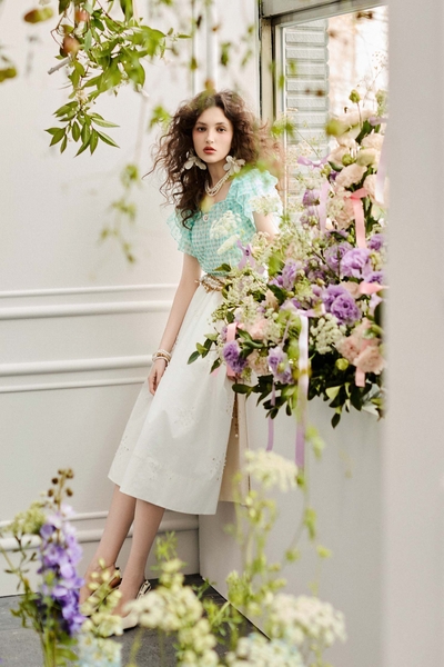 Hollow Out Floral Midi Skirt