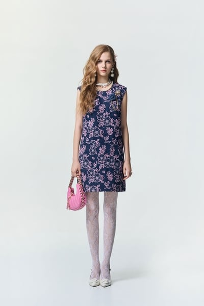 Floral Motif Sleveeless Denim Dress