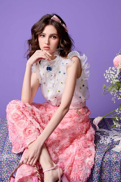 Floral Embroidery Ruffle Vest