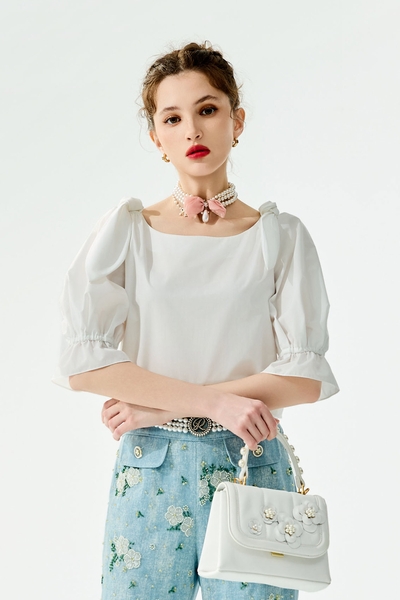 Shoulder Knot Detail White Top